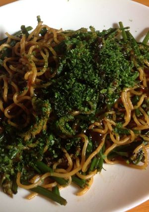 ニラの花芽de焼きそば-レシピのメイン写真