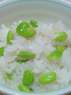 緑あざやか!ふっくら枝豆ご飯-レシピのメイン写真
