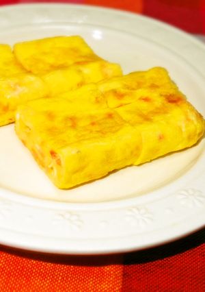 ピンクが可愛い卵焼き♪-レシピのメイン写真