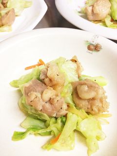 ふしぎなお皿でハーブチキンと野菜炒め-レシピのメイン写真
