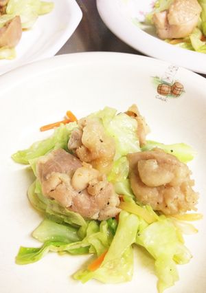 ふしぎなお皿でハーブチキンと野菜炒め-レシピのメイン写真