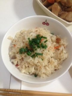 おでんの残りで炊き込みご飯(^-^)-レシピのメイン写真