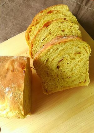 こねないパン生地・カレー味のパン-レシピのメイン写真