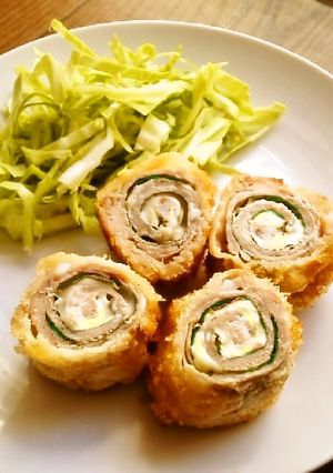 😊お弁当にも♪豚肉と青じそのくるくるチーズフライ-レシピのメイン写真