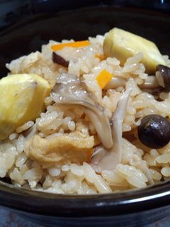 栗ときのこで秋の炊き込みご飯-レシピのメイン写真