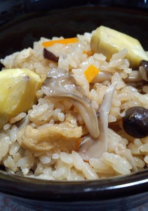 栗ときのこで秋の炊き込みご飯-レシピのメイン写真