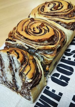 チョコソースで折込チョコパン♪-レシピのメイン写真