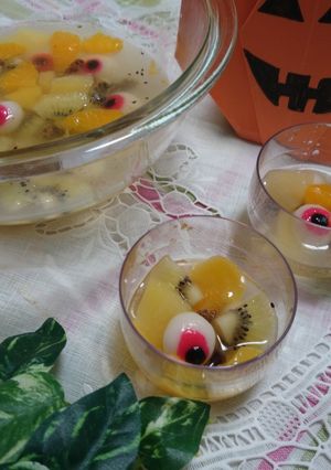 ハロウィン♪目玉ギョロリのフルーツポンチ-レシピのメイン写真