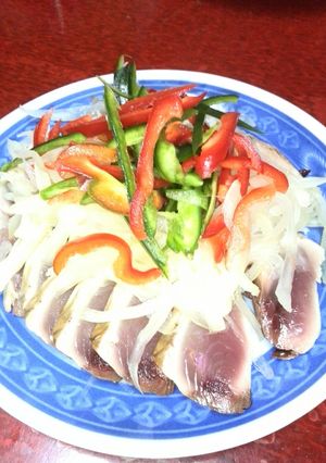 鰹のたたき 玉ねぎサラダのせ -レシピのメイン写真