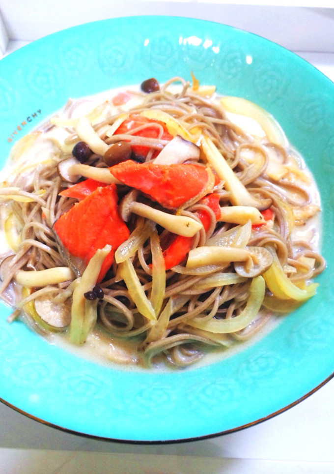 鮭ときのこの豆乳クリーム蕎麦-レシピのメイン写真