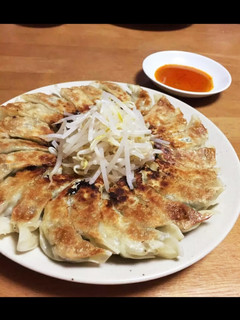簡単!野菜たっぷり♡我が家の焼き餃子-レシピのメイン写真