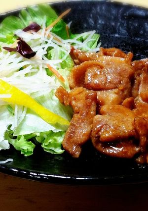 鶏もも肉で激ウマ(oﾟ▽ﾟ)ﾆﾝﾆｸ焼き-レシピのメイン写真