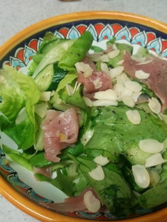 サラダ菜と生ハムの塩レモンサラダ-レシピのメイン写真