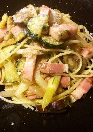 なすとズッキーニとベーコンのパスタ-レシピのメイン写真