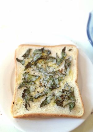 採れたてバジルとチーズのトースト-レシピのメイン写真