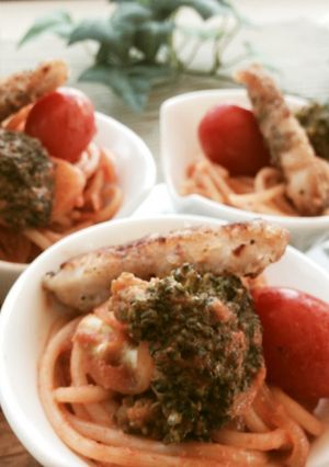 トマトソースパスタ✿白身魚揚焼き添え-レシピのメイン写真