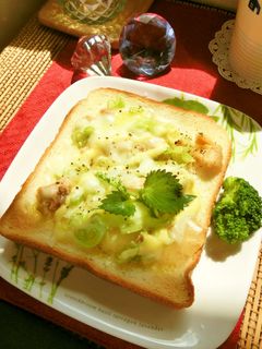 レモンでさっぱり♡焼きとり(缶)トースト-レシピのメイン写真