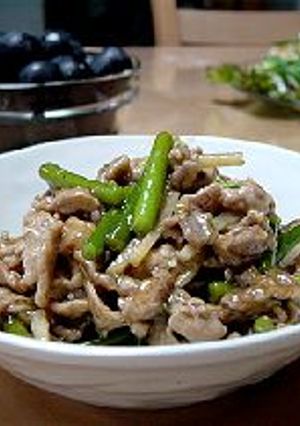 ニンニクの芽と豚肉の炒め物-レシピのメイン写真