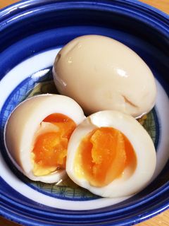 簡単すぎるのにおいしい!麺つゆで味玉子-レシピのメイン写真