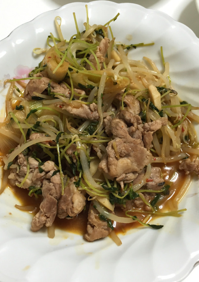豆苗と豚肉の炒め物-レシピのメイン写真