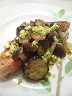 鮭と野菜のソテー☆にんにくバター醤油味☆-レシピのメイン写真