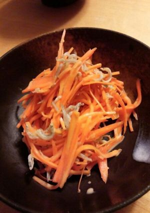 香りの罠☆にんじんのにんにくマヨサラダ-レシピのメイン写真