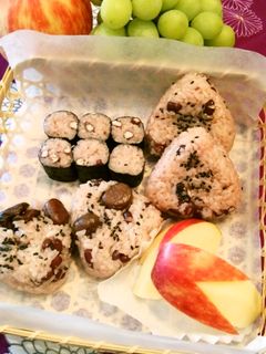秋*行楽に!赤飯おにぎり&細巻き♪-レシピのメイン写真