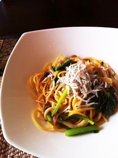 きのこと小松菜の和風パスタ-レシピのメイン写真