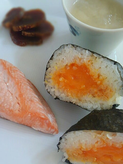 おにぎりの具・冷凍卵で卵黄醤油漬け-レシピのメイン写真