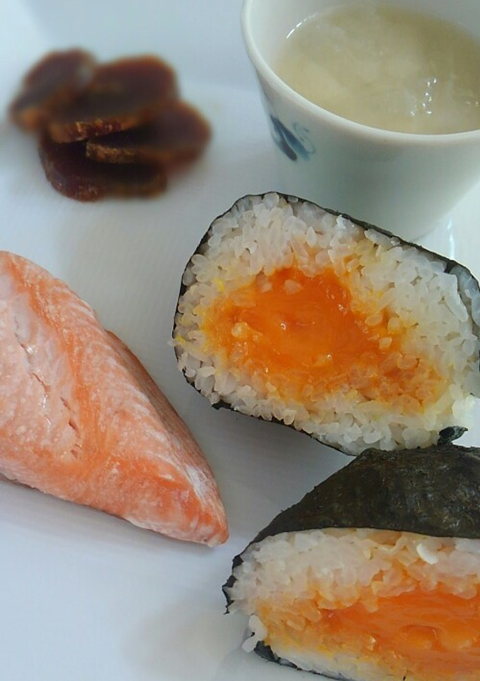 おにぎりの具･冷凍卵で卵黄醤油漬け-レシピのメイン写真