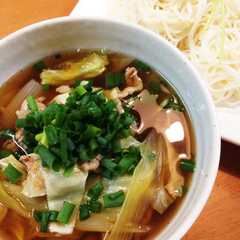 รูปของ 豚コマとキャベツで☆温かい麺のつけ汁☆
