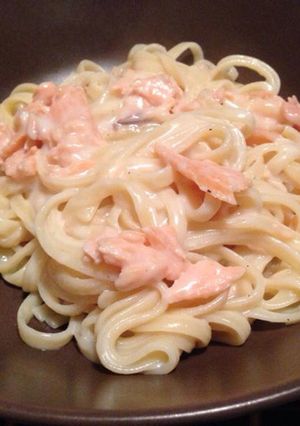 簡単!サーモンのクリームパスタ-レシピのメイン写真