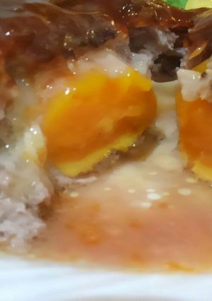 冷凍卵で・黄身がとろけるハンバーグ-レシピのメイン写真
