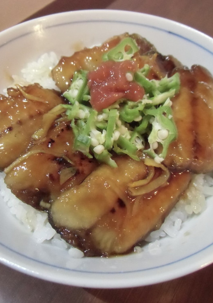 いわしの蒲焼丼　梅おくらのせ-レシピのメイン写真