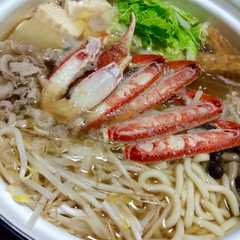 รูปของ 簡単♪寄せ鍋☆あっさり鶏ガラ醤油だし
