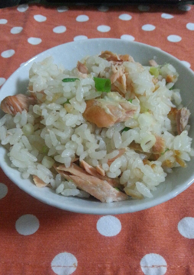 秋鮭の炊き込みご飯-レシピのメイン写真