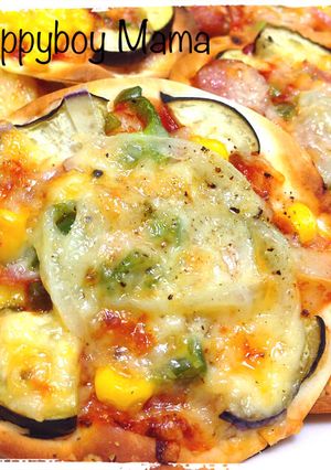 超簡単！餃子の皮でパリパリのミニピザ♡-レシピのメイン写真