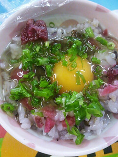 カリカリ梅の卵かけご飯~お茶漬け風~-レシピのメイン写真