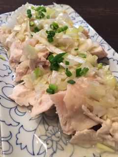 簡単胸肉で!蒸し鶏のネギソース-レシピのメイン写真