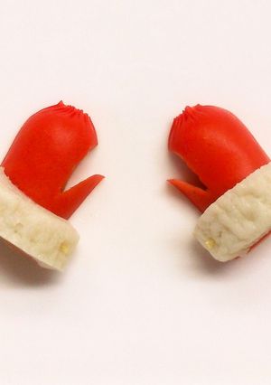 クリスマス キャラおかず＊サンタの手袋-レシピのメイン写真