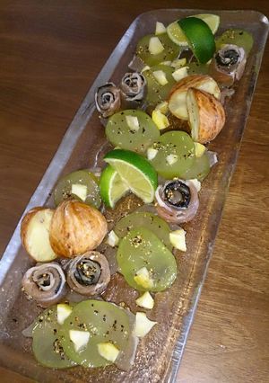 秋の味覚！マスカットと栗のおつまみサラダ-レシピのメイン写真