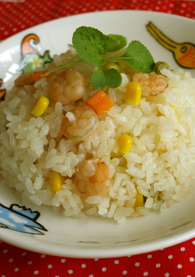 炊飯器でも本格的☆さっぱり梅味エビピラフ-レシピのメイン写真