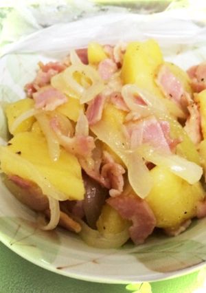 味付けはベーコン♡簡単ジャーマンポテト-レシピのメイン写真