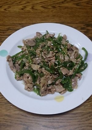青椒肉絲 (チンジャオロースー)-レシピのメイン写真