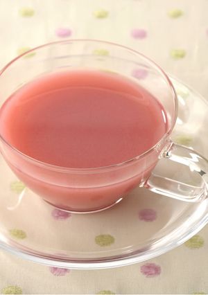 ローズヒップティー&「カルピス」-レシピのメイン写真