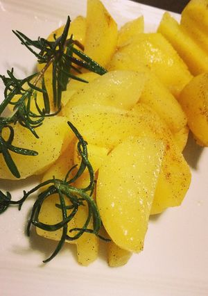 お芋とローズマリー炒め-レシピのメイン写真