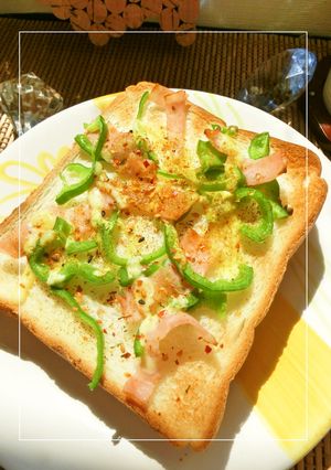 爽やかレモン＊ピーマン×ベーコントースト-レシピのメイン写真