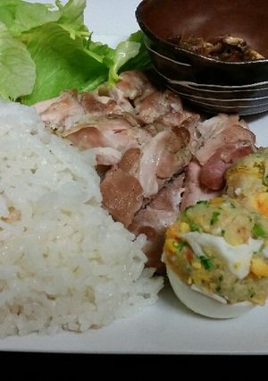 炊飯器で作る海南鶏飯（チキンライス）-レシピのメイン写真