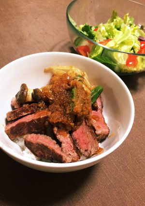 ステーキ丼-レシピのメイン写真