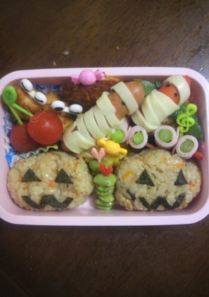 炊き込みでハロウィンカボチャキャラ弁当-レシピのメイン写真